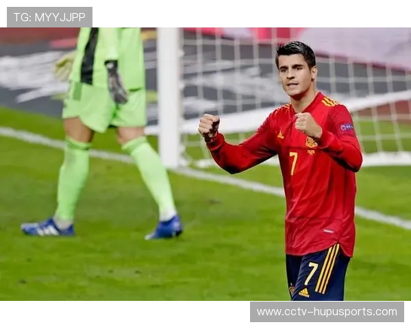 费兰·托雷斯单刀破门被吹越位，VAR确认